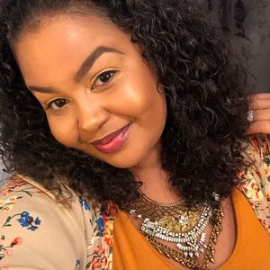 Meet your Posher, Jules